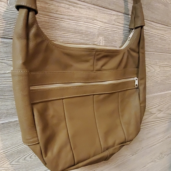 Real Leather Tan Purse - Picture 2 of 5